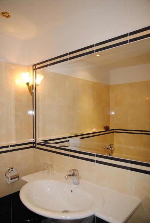Penzion 77 - Garni Pezinok Ngoại thất bức ảnh