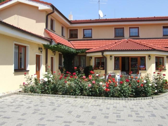 Penzion 77 - Garni Pezinok Ngoại thất bức ảnh